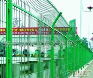 批发各类安全防护网 广州筛网、安平丝网、石笼网、压花网、护栏网浸塑网详解